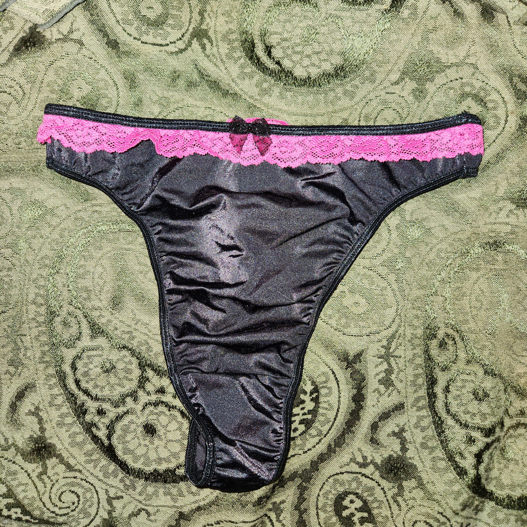 NEW Black/Dark Pink Trim K&L Goddess THONG MEDIUM