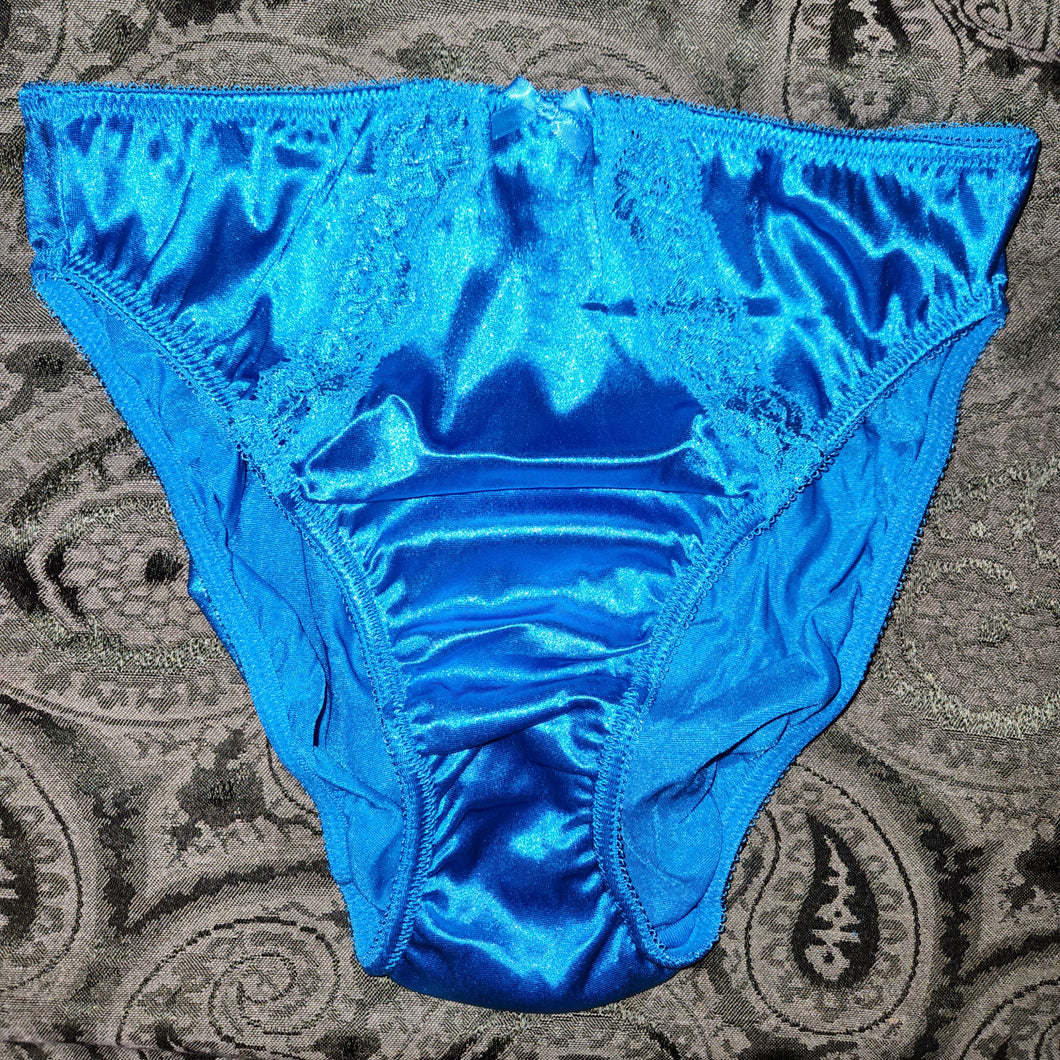 NEW Blue/Blue Lace K&L Fancy Satin Princess Juliet  MEDIUM